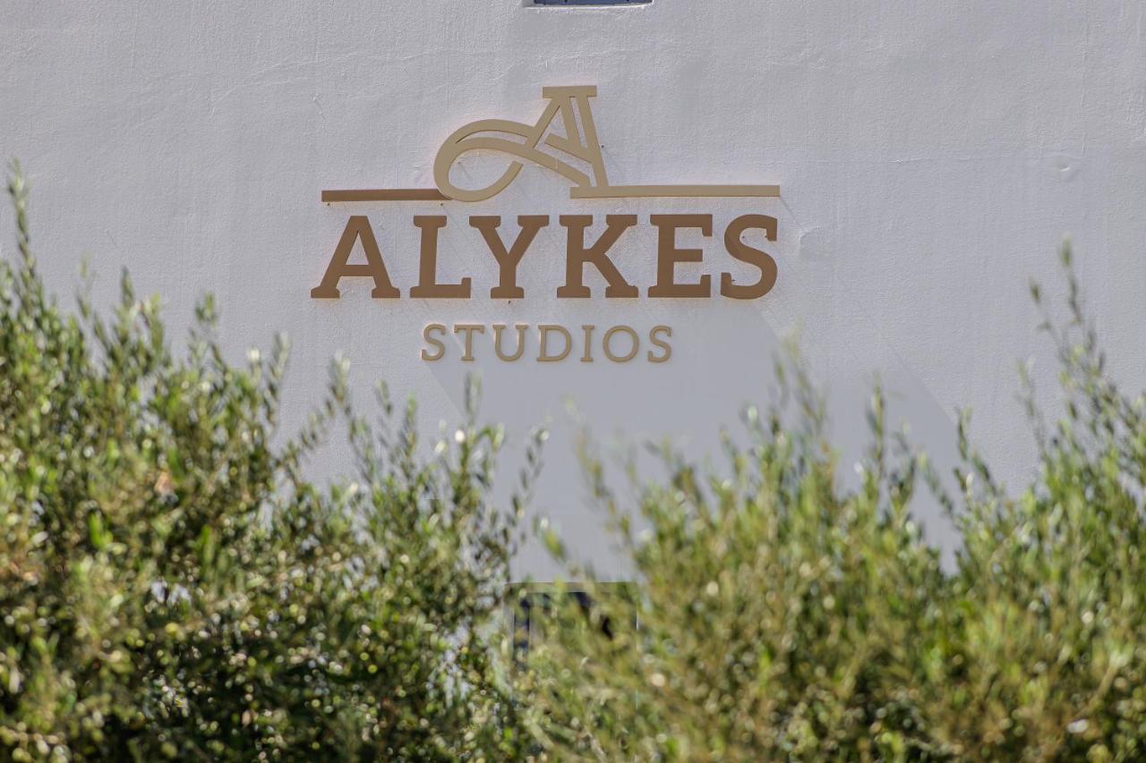 Alykes Studios & Suites Ájosz Prokópiosz Kültér fotó